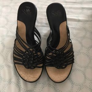 Sofft cute heeled sandals